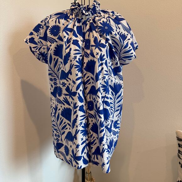 Boutique Blue Floral Short Sleeve Front Button Up Mock Neck Ruffle Blouse Medium - Picture 1 of 6